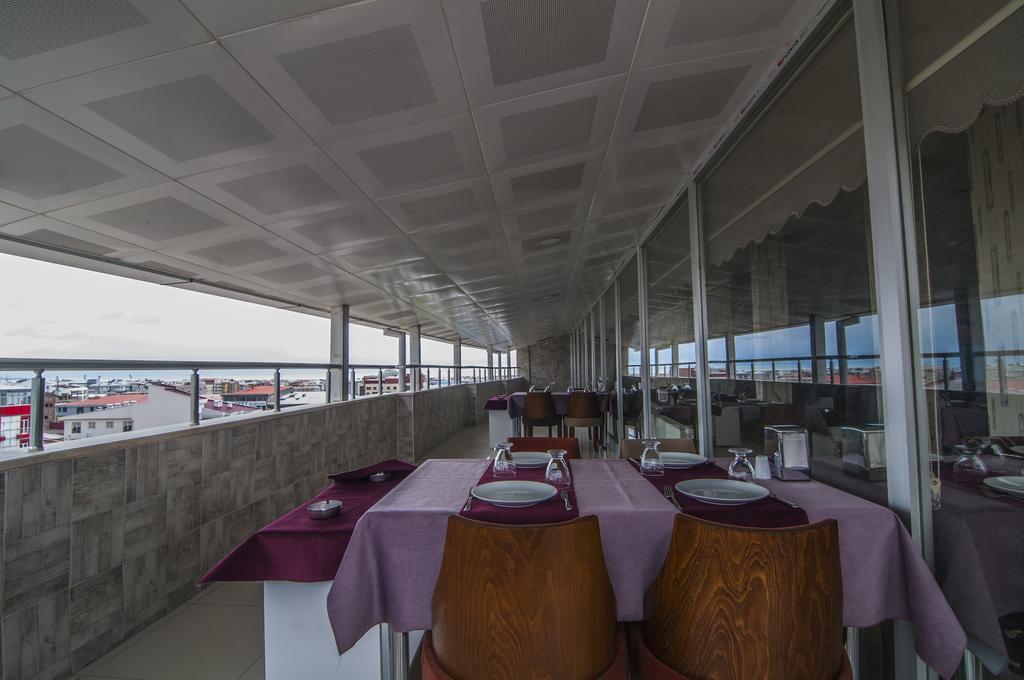 Hotel Dosco Ван Екстериор снимка
