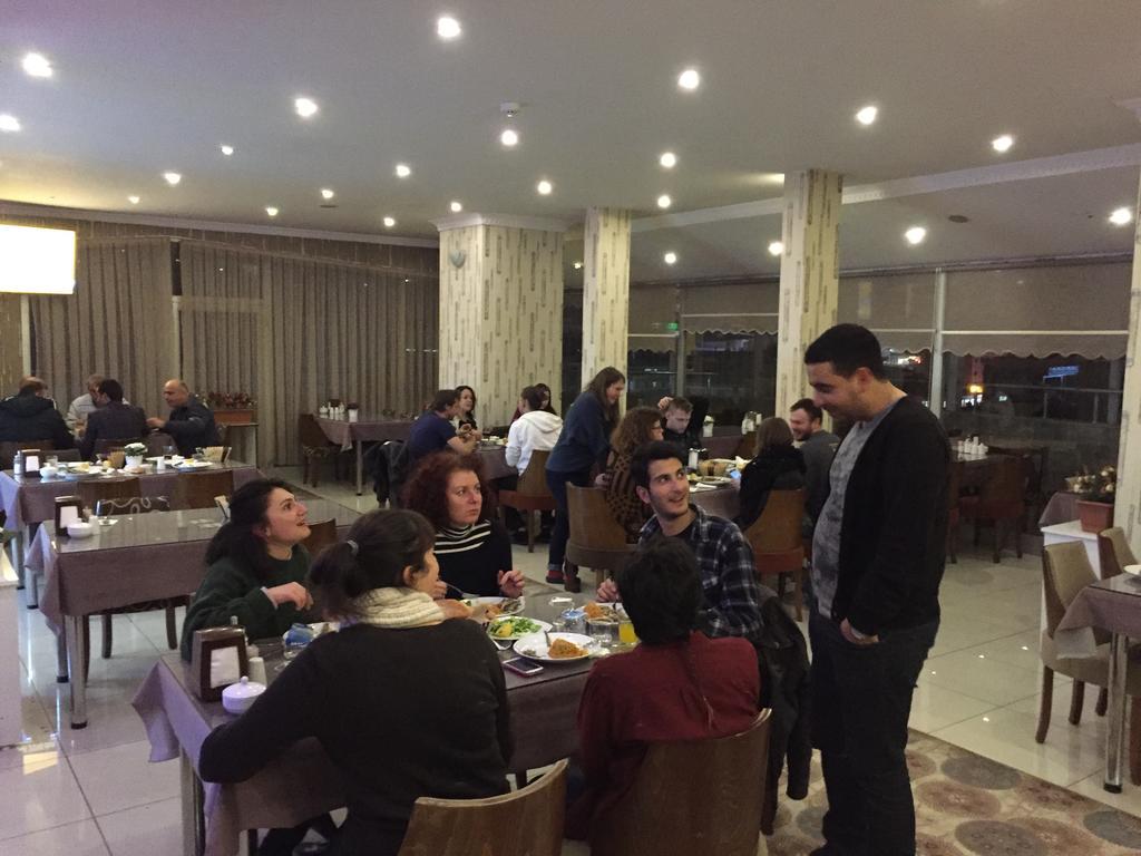 Hotel Dosco Ван Екстериор снимка