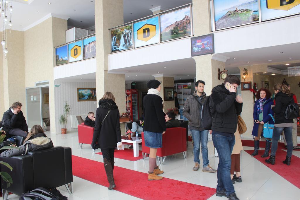 Hotel Dosco Ван Екстериор снимка