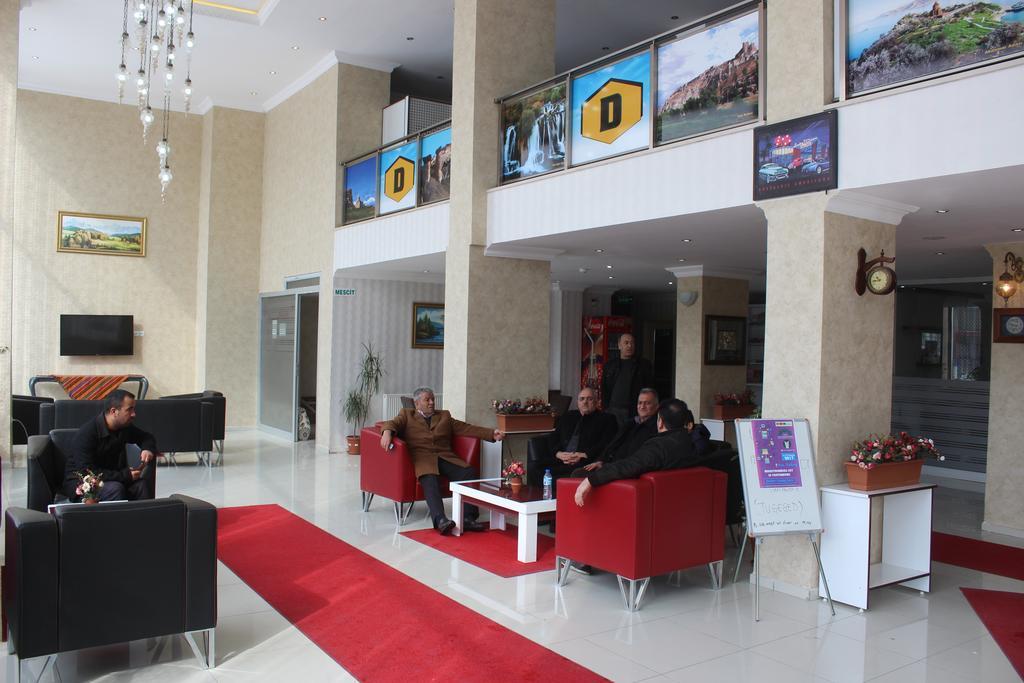 Hotel Dosco Ван Екстериор снимка